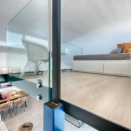 The Pool House Βίλα Βις