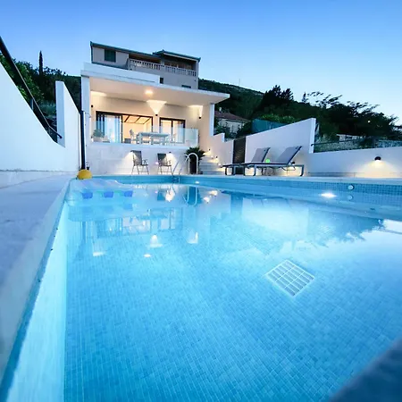 The Pool House *