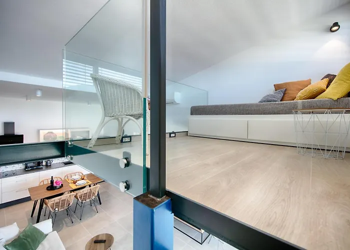 The Pool House Villa Vis
