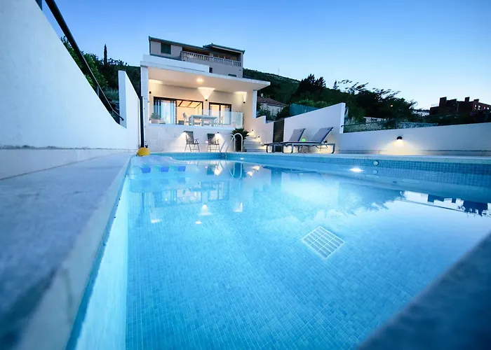 The Pool House *